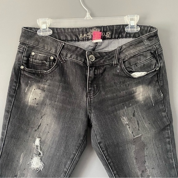 Y2K Grunge ALMOST Famous Distressed Bermuda Jean Shorts Size 11 Y2K Emo Low Rise - Picture 2 of 15